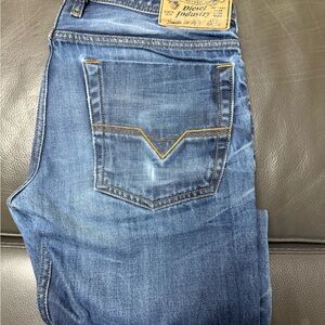 Diesel Zatiny Men's Classic Blue Straight Boot Cut Jeans